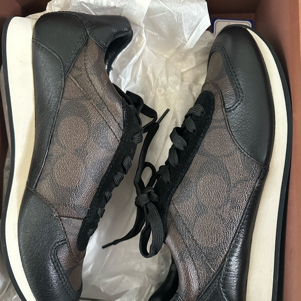 Women’s Coach Rebecca Sneakers